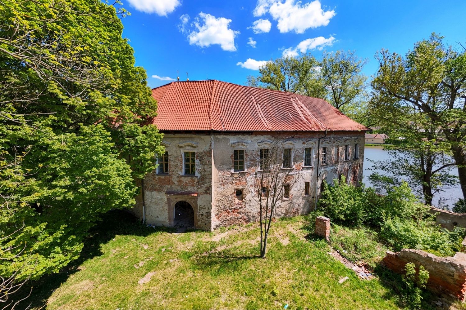 Vodní tvrz Popovice