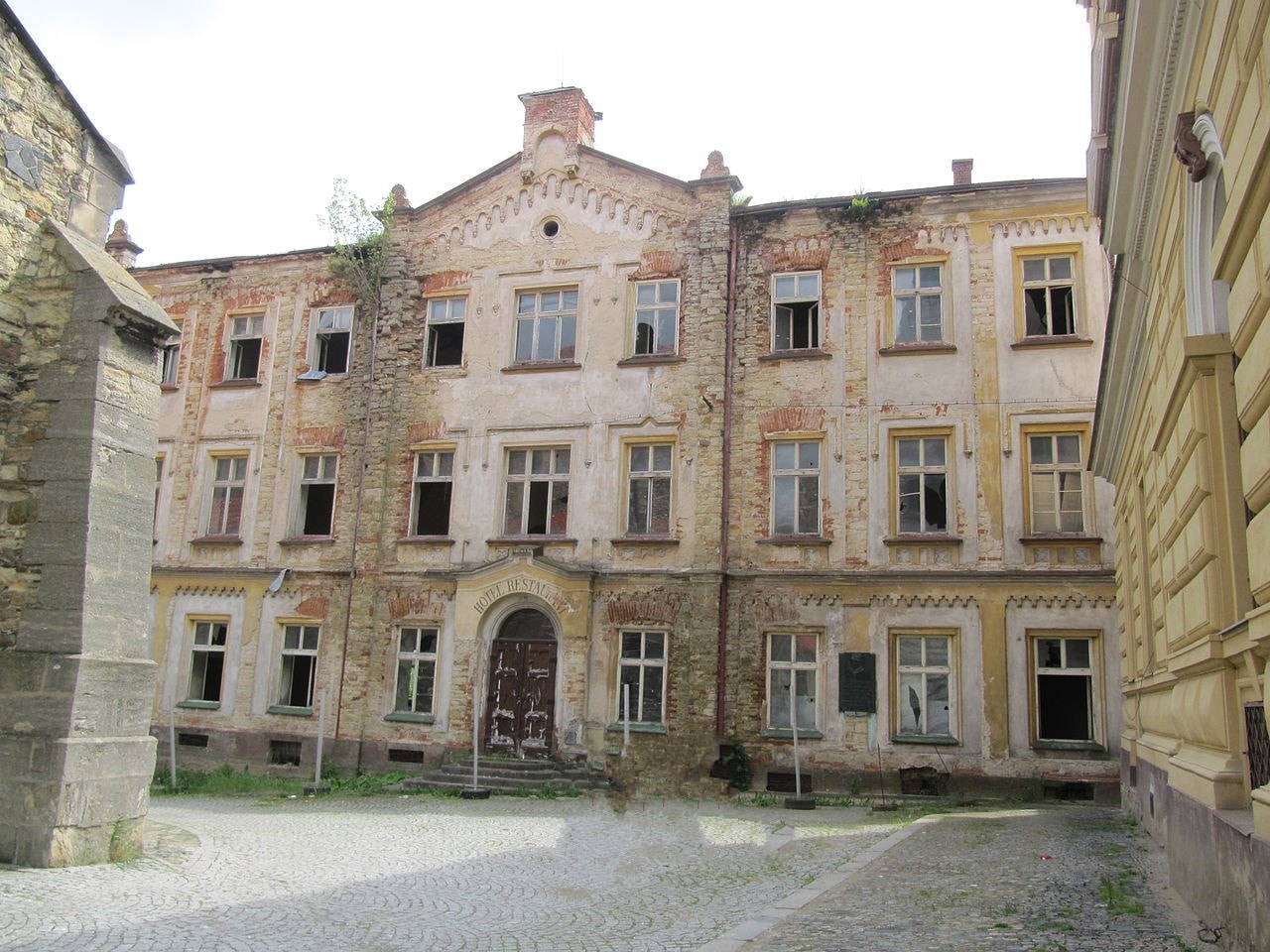Residential Building, Kouřim - 3